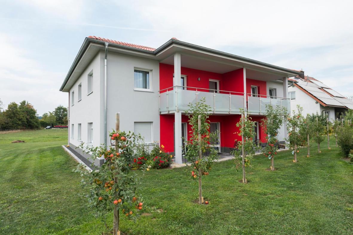 Oberdachstetten Hofmann'S Apartements & Ferienwohnungen מראה חיצוני תמונה