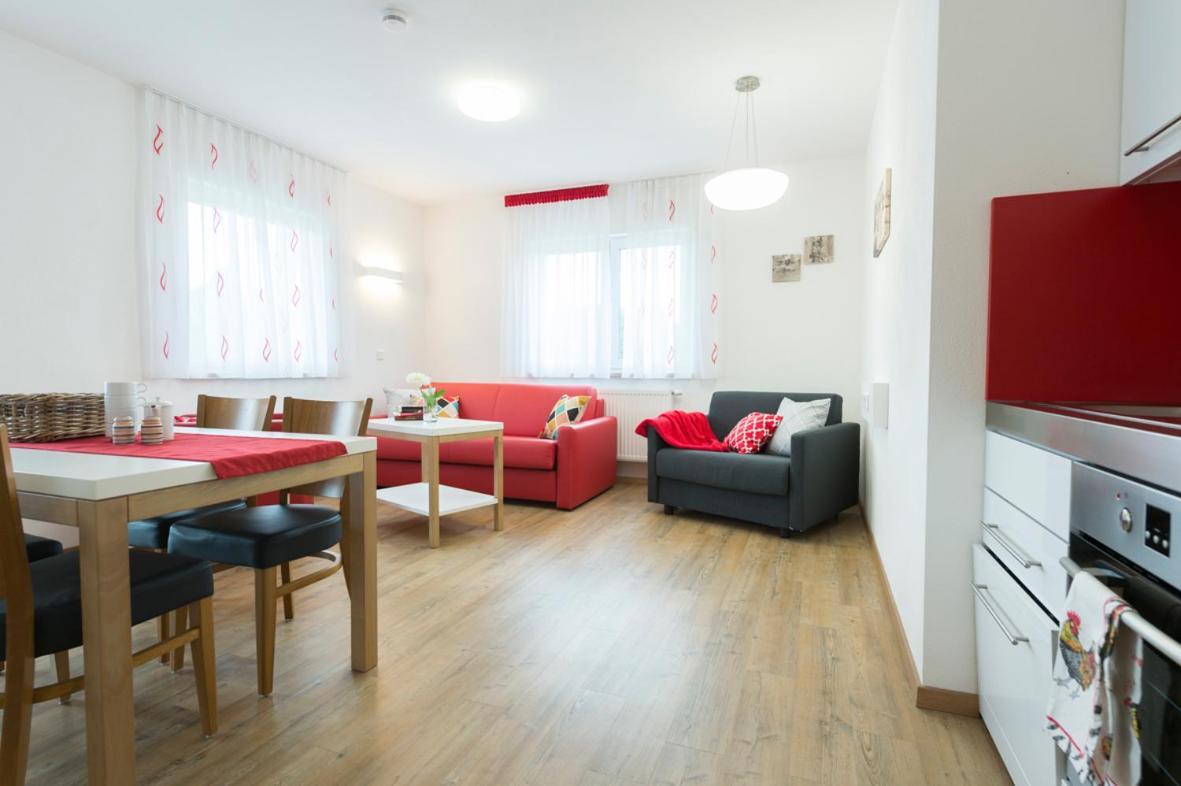 Oberdachstetten Hofmann'S Apartements & Ferienwohnungen מראה חיצוני תמונה